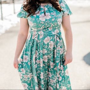 Gal Meets Glam Maxi Dress